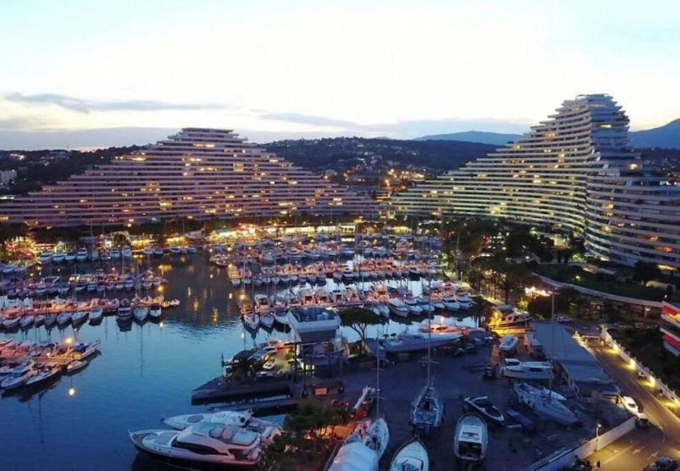 Superbe Appartement Front De Mer فينوف لوبيه المظهر الخارجي الصورة